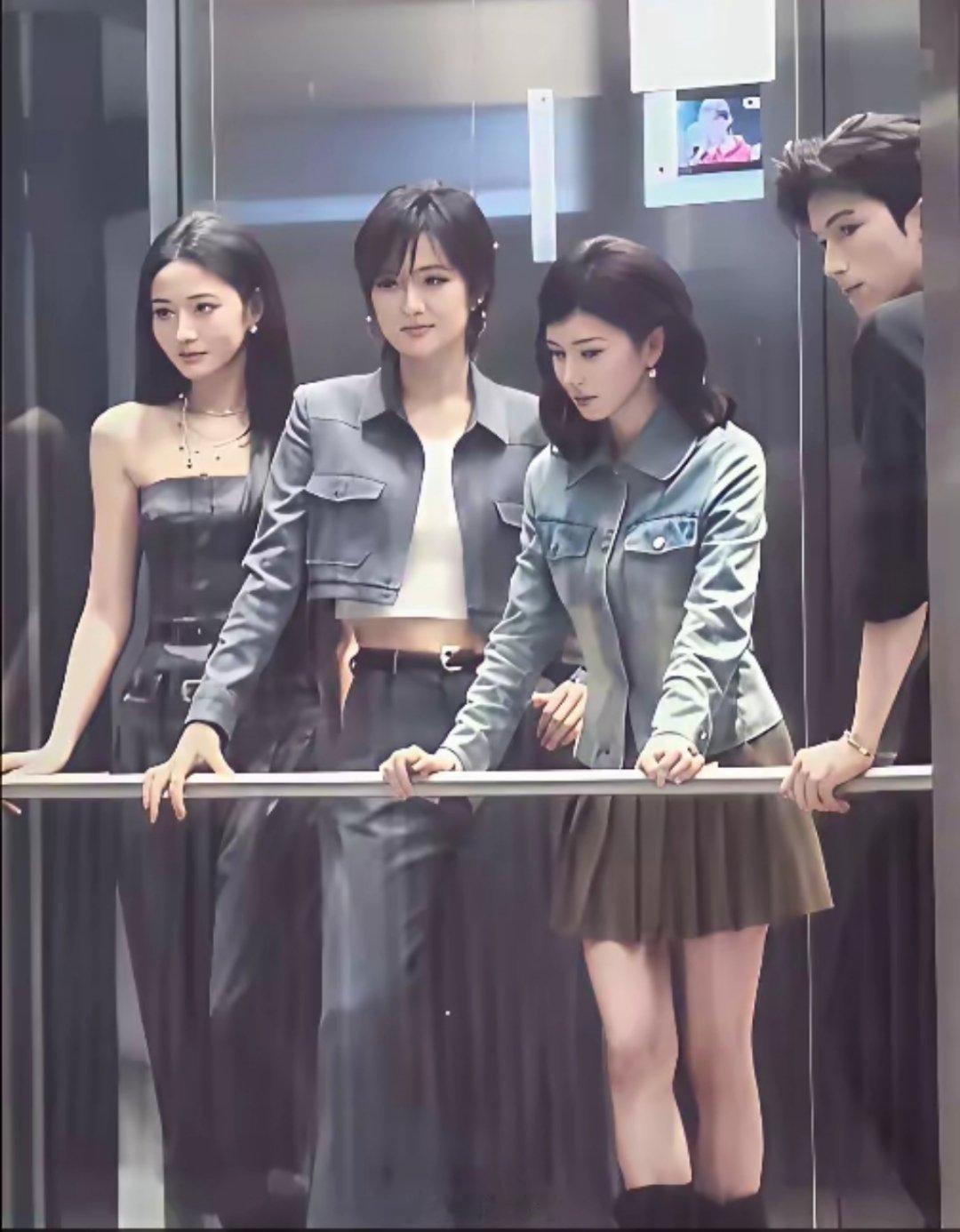 突然有点理解于正了，赵晴的美貌真的很出众。