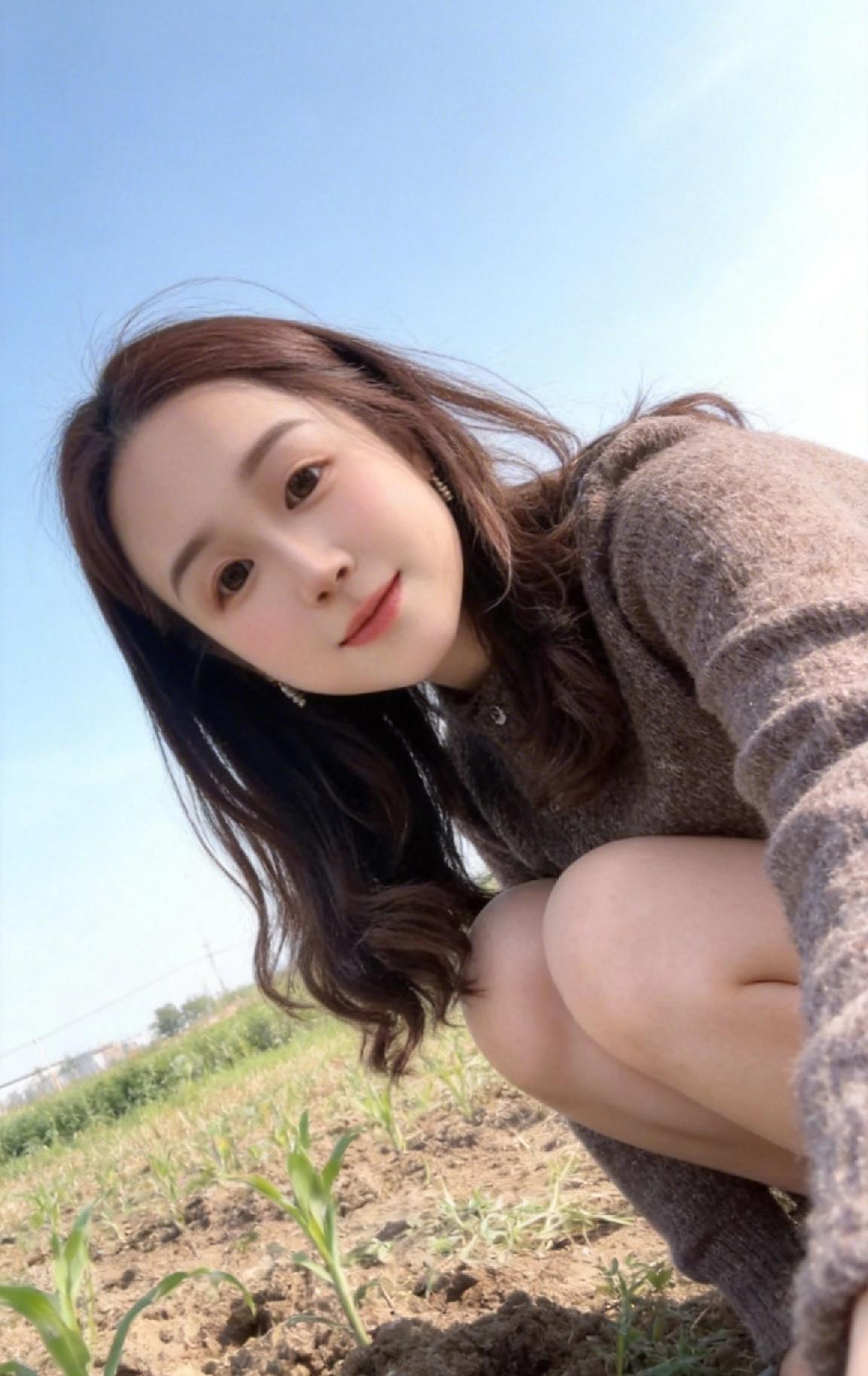 女人敢给你这两样东西，别装了，她早就认定你了



昨天刷到一条热搜，问“怎么判