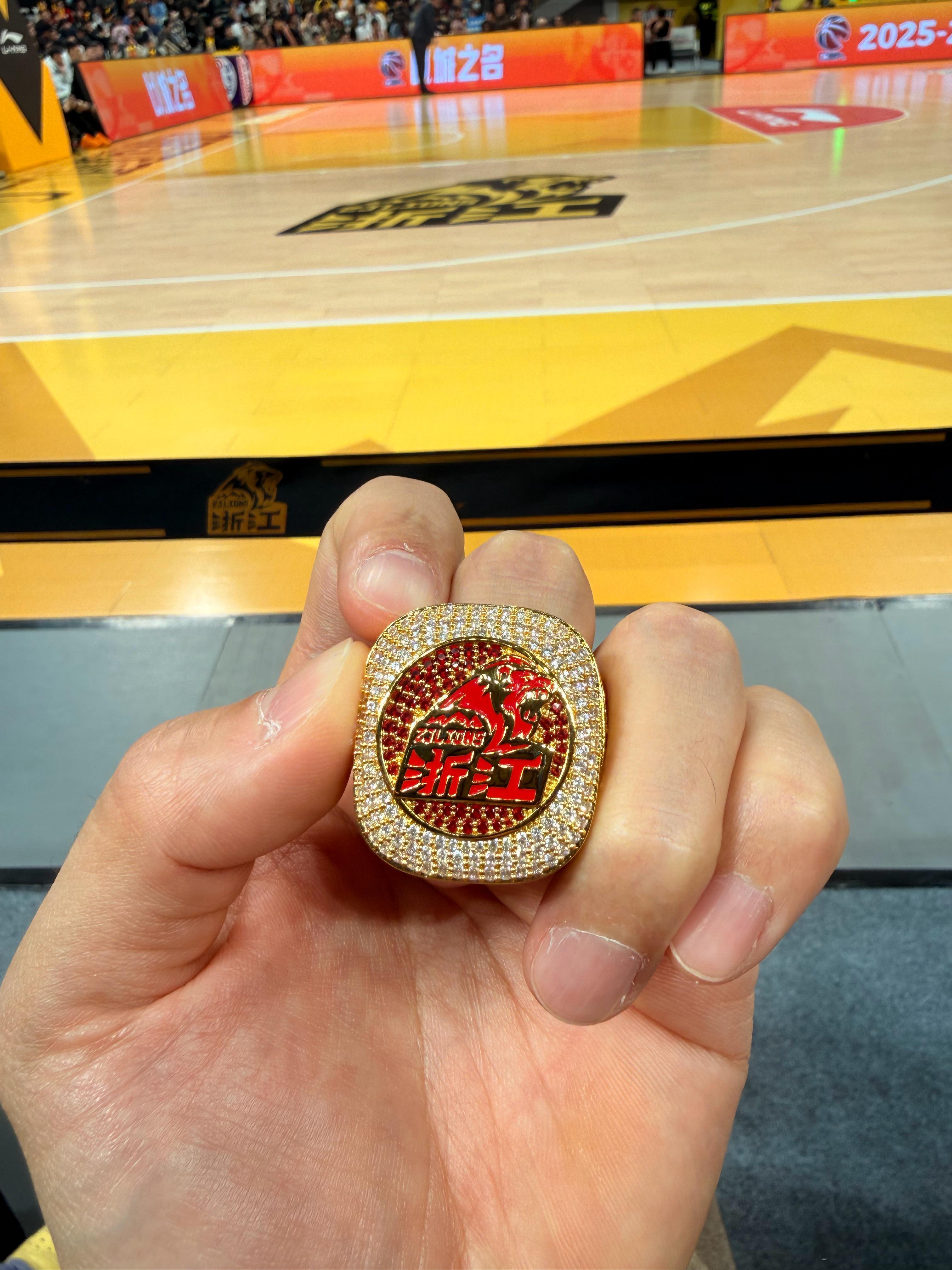 这赛季的浙江广厦，T0级别 