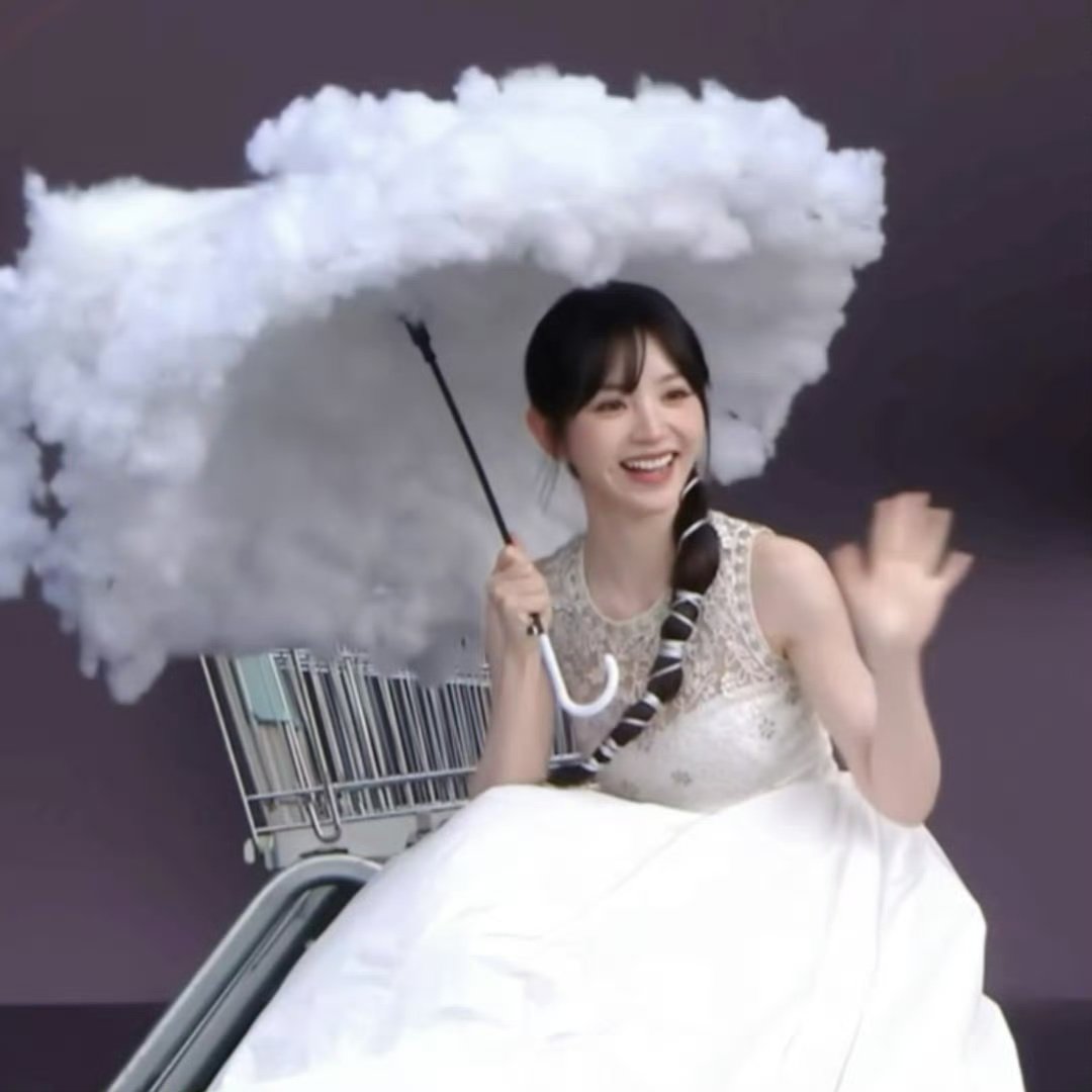 田曦薇红毯飞吻田曦薇仙女白裙真的好美啊田曦薇仙女白裙 ​​​