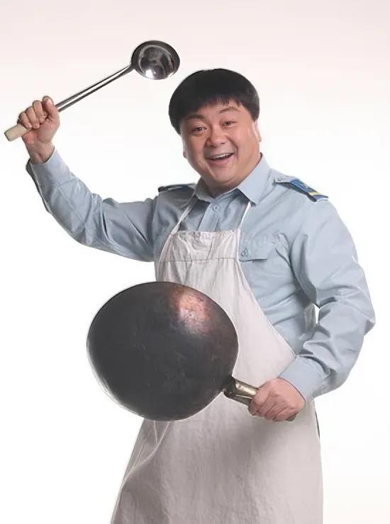 1983年，18岁的洪剑涛拿到了700块片酬，妈妈跟他说：“你千万别去商场。”洪