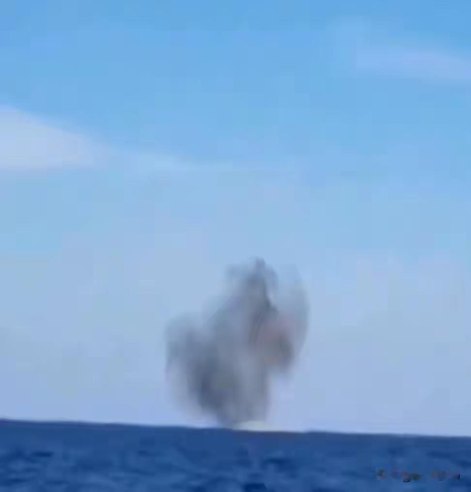 突发，2025年12月这几天，黑海局势那叫一个紧张。3号罗马尼亚军方宣布，在空军