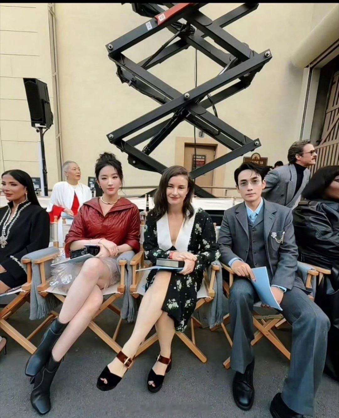 VOGUE WORLD刘亦菲、朱一龙同框合影，状态怎么样？ ​​​