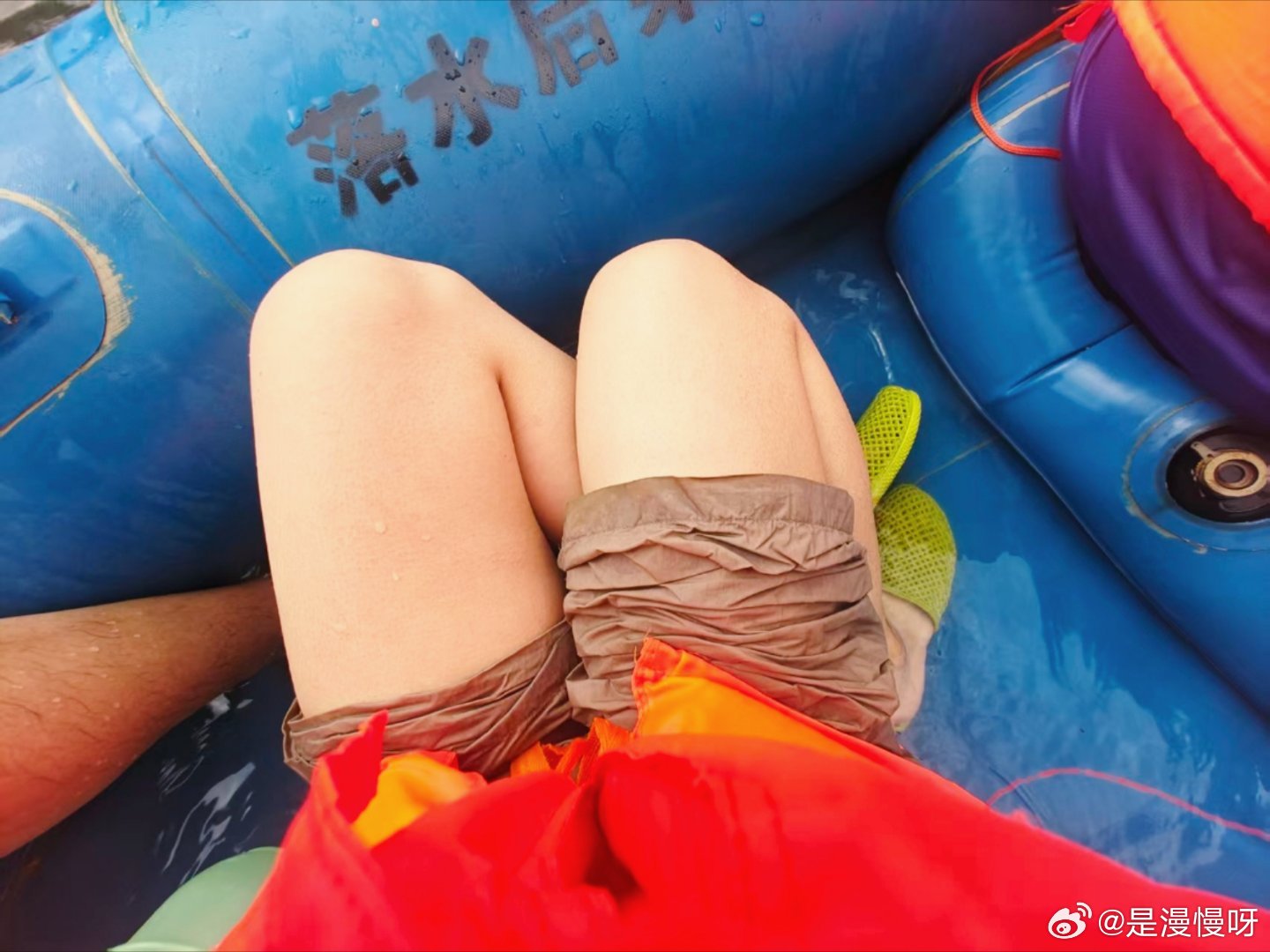 漂流根本出不了片浑身湿透 