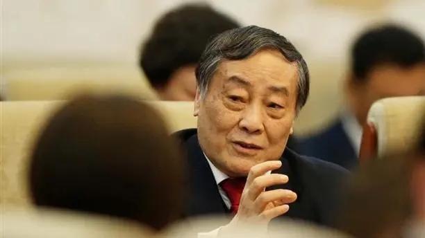 传奇商业大咖宗庆后ICU抢救的消息引发高度关注，好在目前情况平稳！宗庆后是真正摸