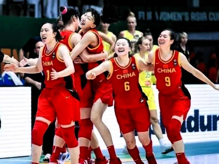 全新的备战周期开启，中国女篮迎来世界杯、亚运会双线作战的严峻考验，看似赛程有序的