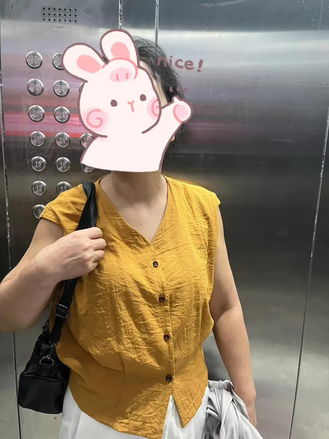 我65岁婆婆，每天早上出去锻炼身体，大家看看她像六十多的人吗？