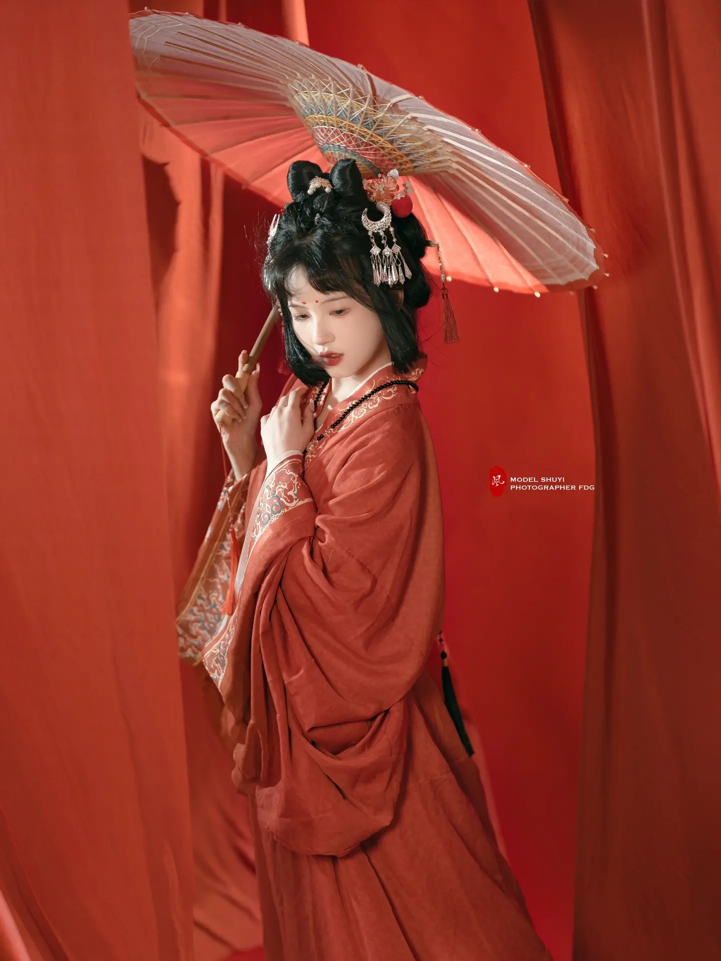 抱剑待归人，归人已故人。相思曲的be怎么也走不出。