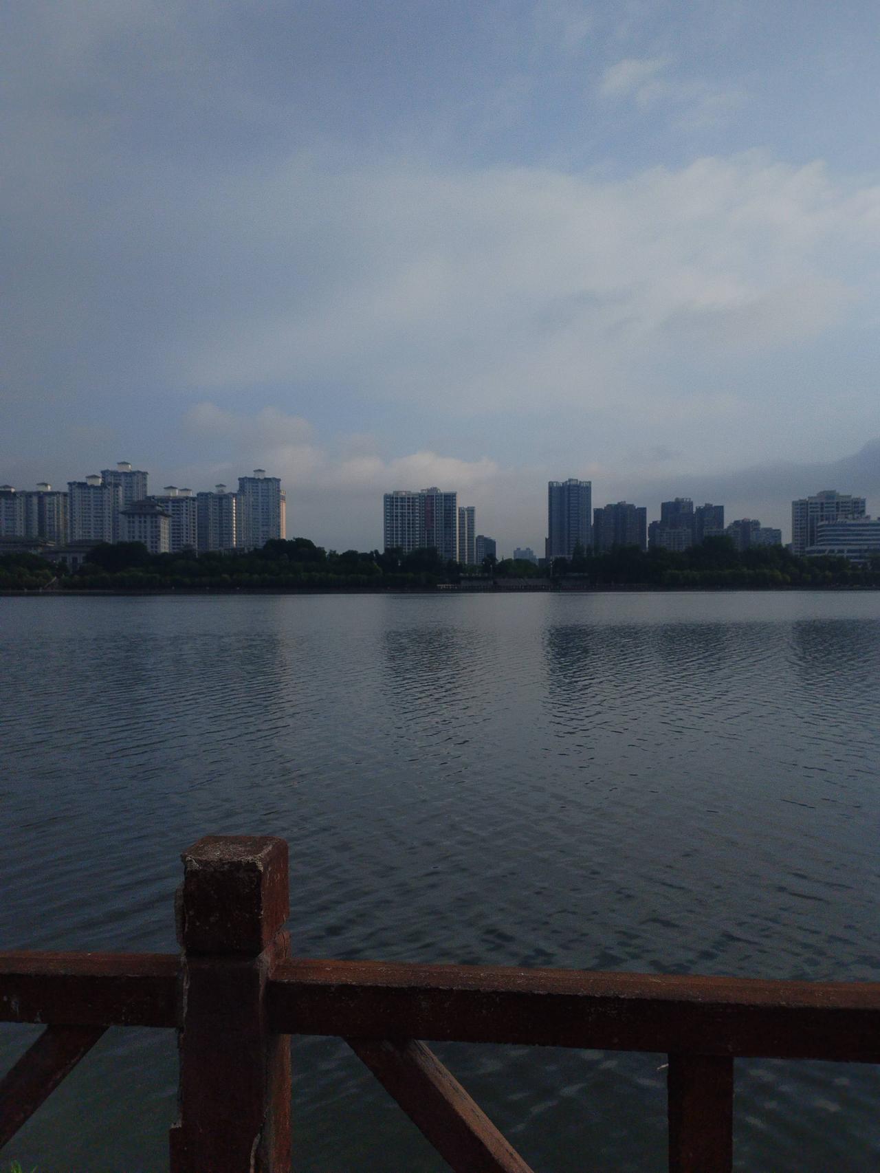 清逸逍遥意境
  1. 有诗有酒有逍遥解析：以三个“有”字精准呼应上联的三个“无