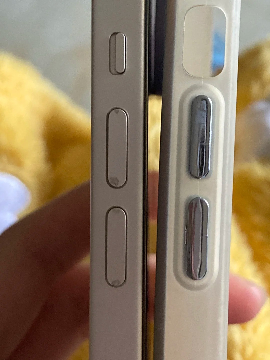 带有这种按键的手机壳，不建议购买的。 