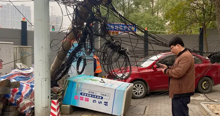 益阳城管：精细治理“小箱体” 守护城市“大畅通”