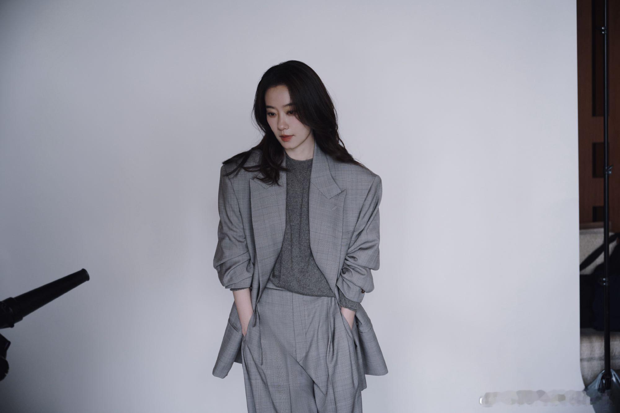 张小斐天坛奖评委首亮相从演员到评委，张小斐这一路稳扎稳打，绝了呀 