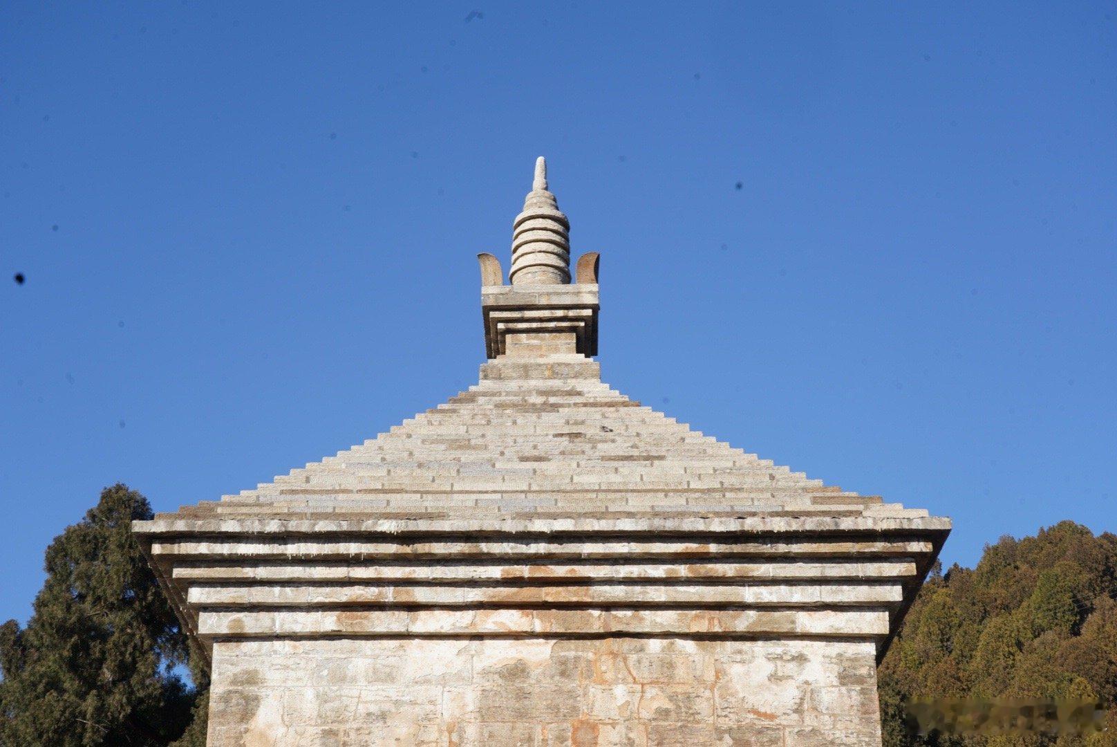 济南神通寺四门塔，第一批国保，神通寺传说始建于十六国竺僧朗，北朝时衰落，隋代兴盛