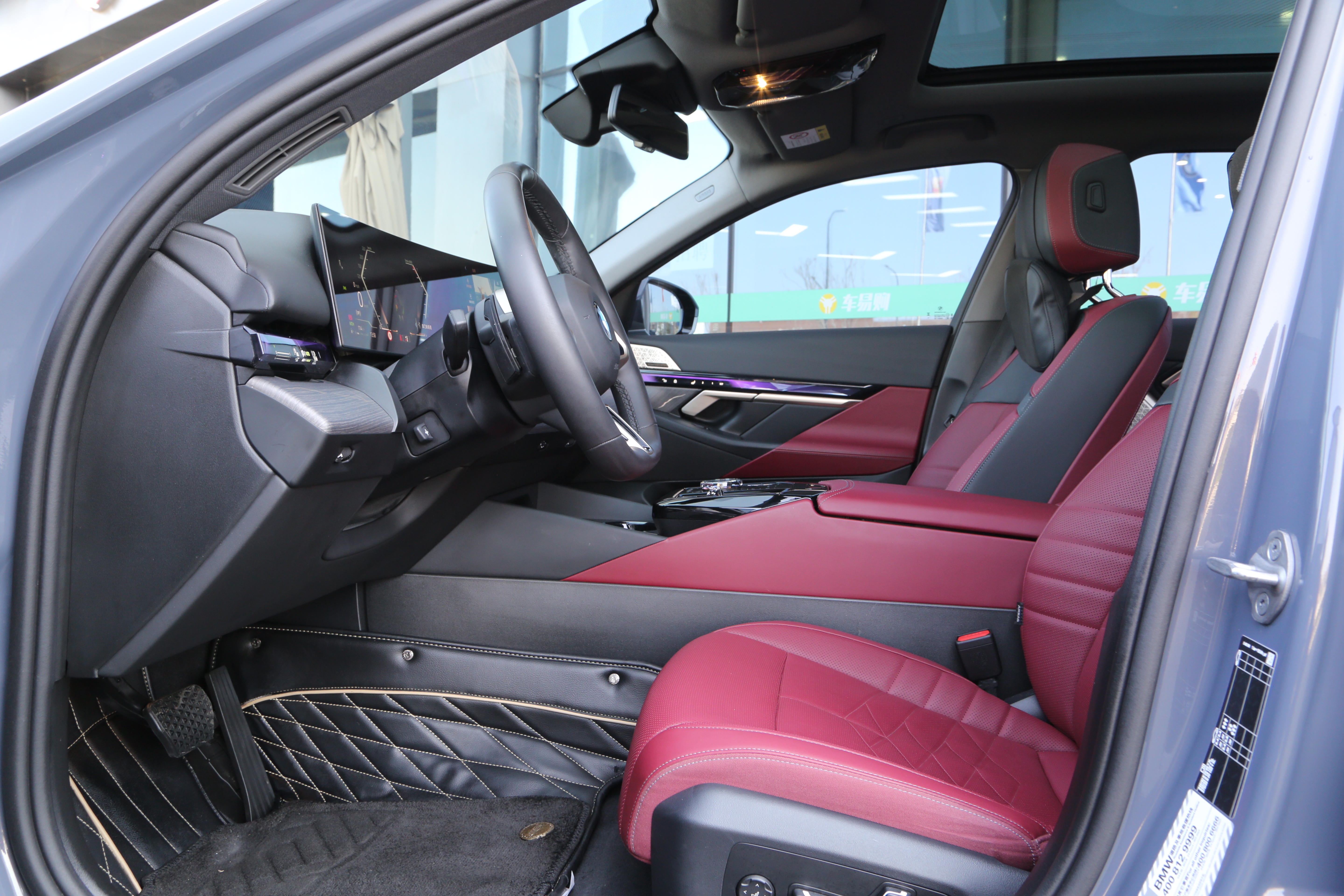 宝马530Li尊享，一年半开了5.2万公里，成色还是比较新的，5系新车优惠大，二