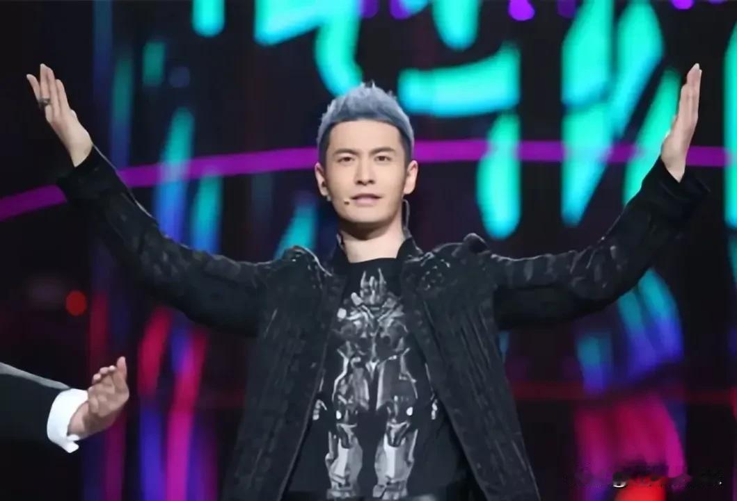 长得英俊潇洒！但身高很矮的5位男明星

第1，黄晓明

第2，罗云熙

第3，任