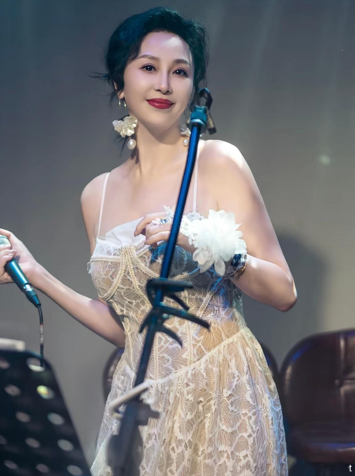 气质韵味熟姨 ​​​