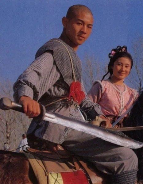 少林寺归少林寺，释永信是释永信，电影归电影，经典还是经典。现在回看的话，还是好片