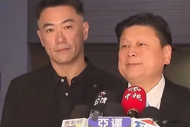 细品韩国瑜那句“立院有黑暗势力”，外界大多指向傅崐萁。傅崐萁身为国民党党团总召，