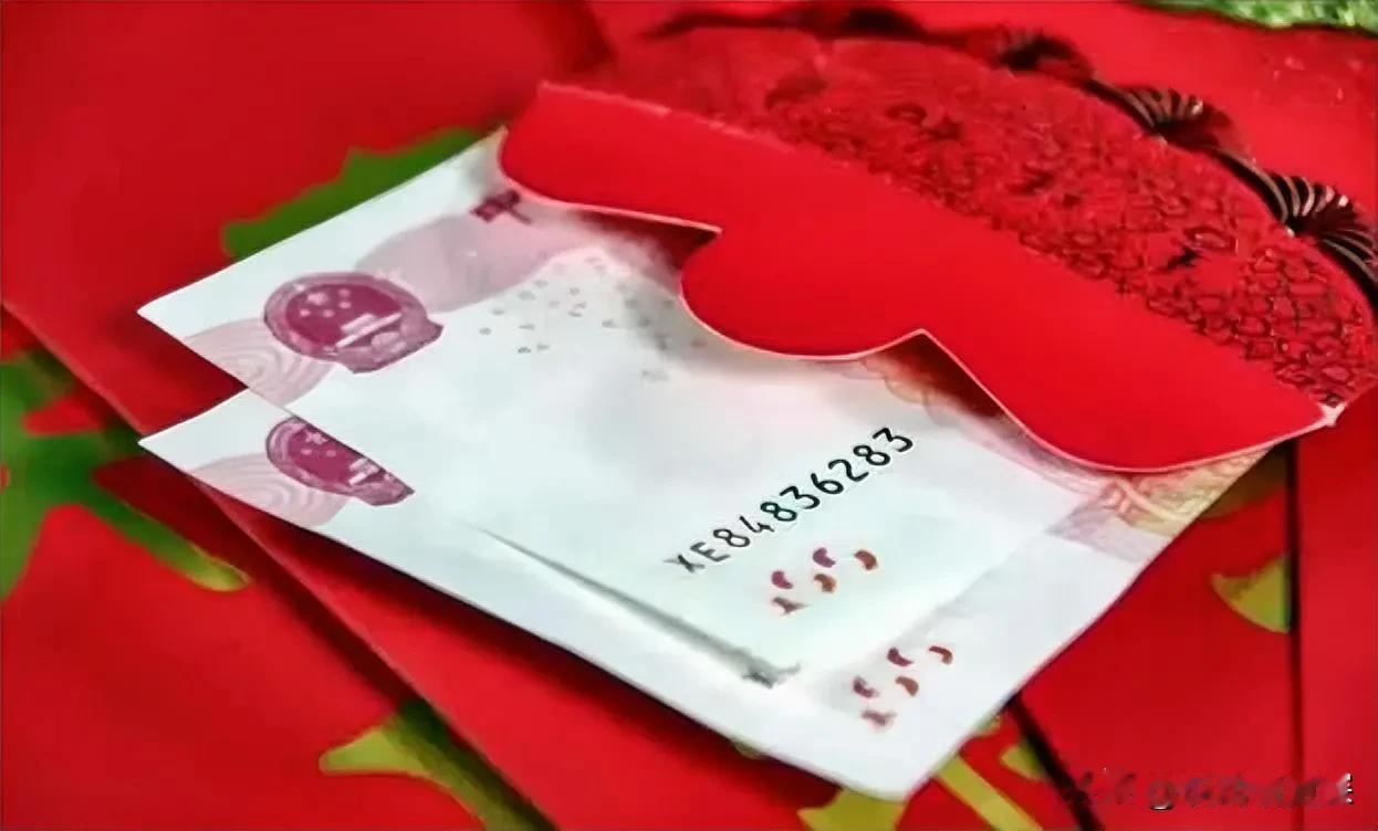 儿子要开学了，学校发来了开学前需要准备的一些学习用具，我带着儿子就来到了隔壁小区