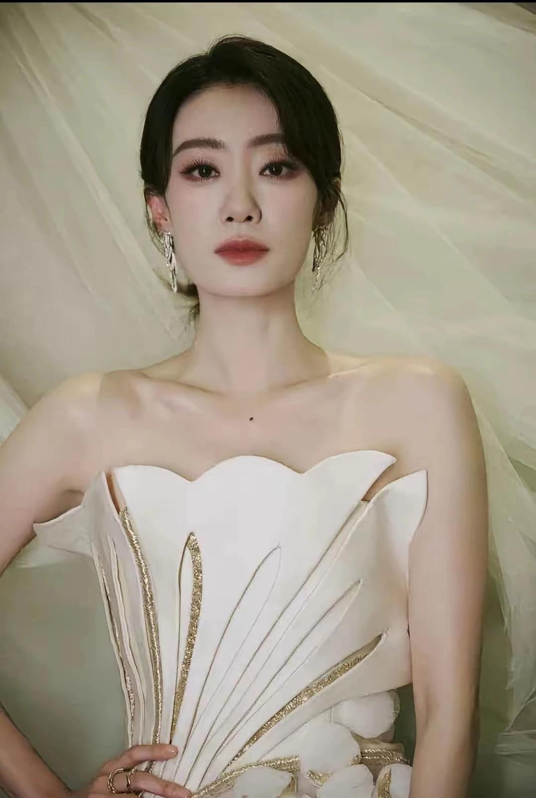 少林女足即将上映，期待张小斐的精彩演技。