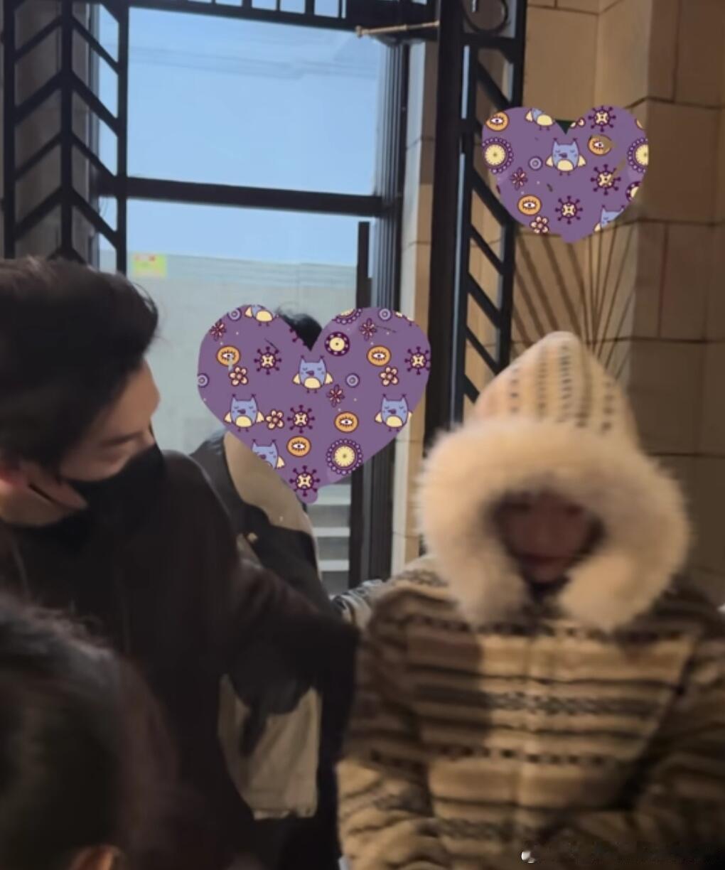 宝总植村秀直播那天下班去接了妞妞下班我真的好喜欢落日雨辉这种稳稳的幸福感韩雨彤 