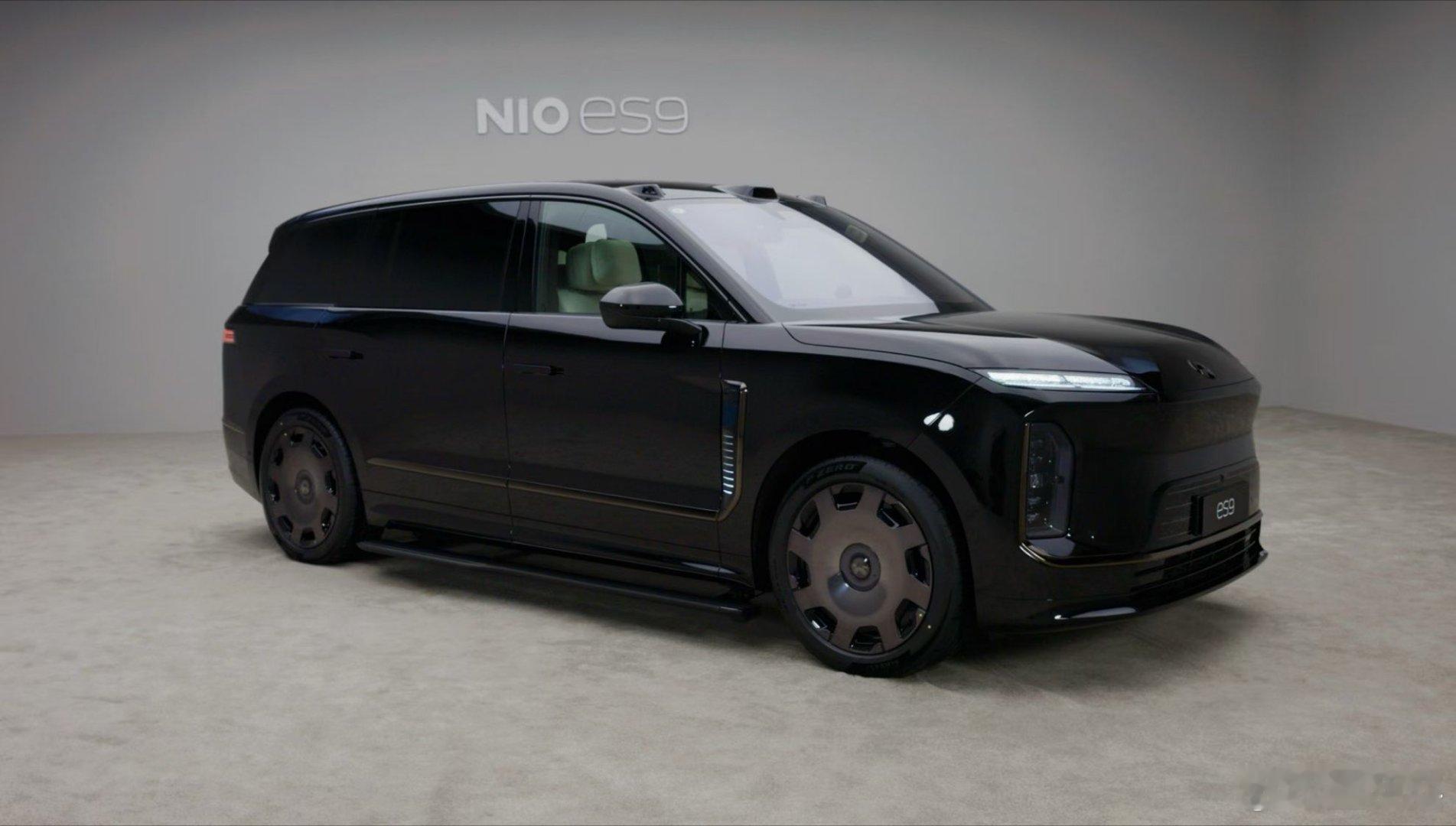 这四个颜色都很好啊车太太太大，不敢站边上