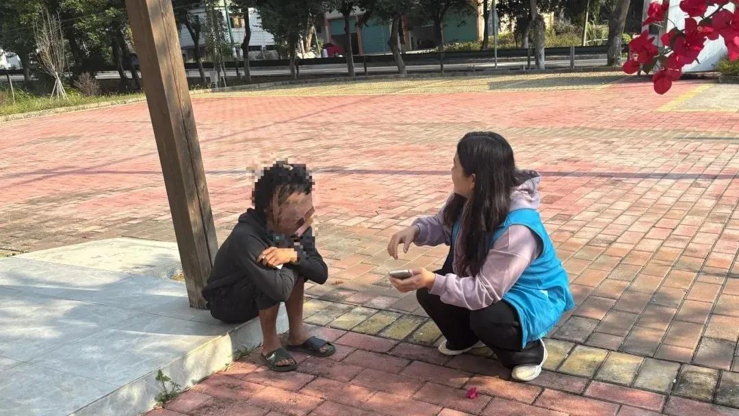世界那么大，我想去看看！一名广州籍男子突发奇想，从家里驾驶三轮摩托车踏上征程，曾