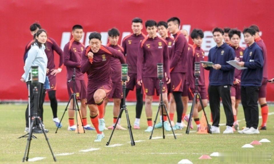 u231月20日讯 据“咪咕体育”报道，U23亚洲杯半决赛即将开打，正在迪拜拉练