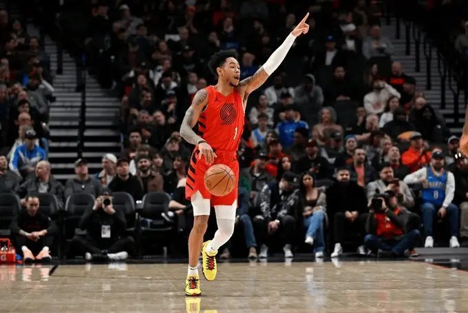 据ESPN报道，凯尔特人有可能交易前几天交易来的安芬尼-西蒙斯！凯尔特人热爱日记