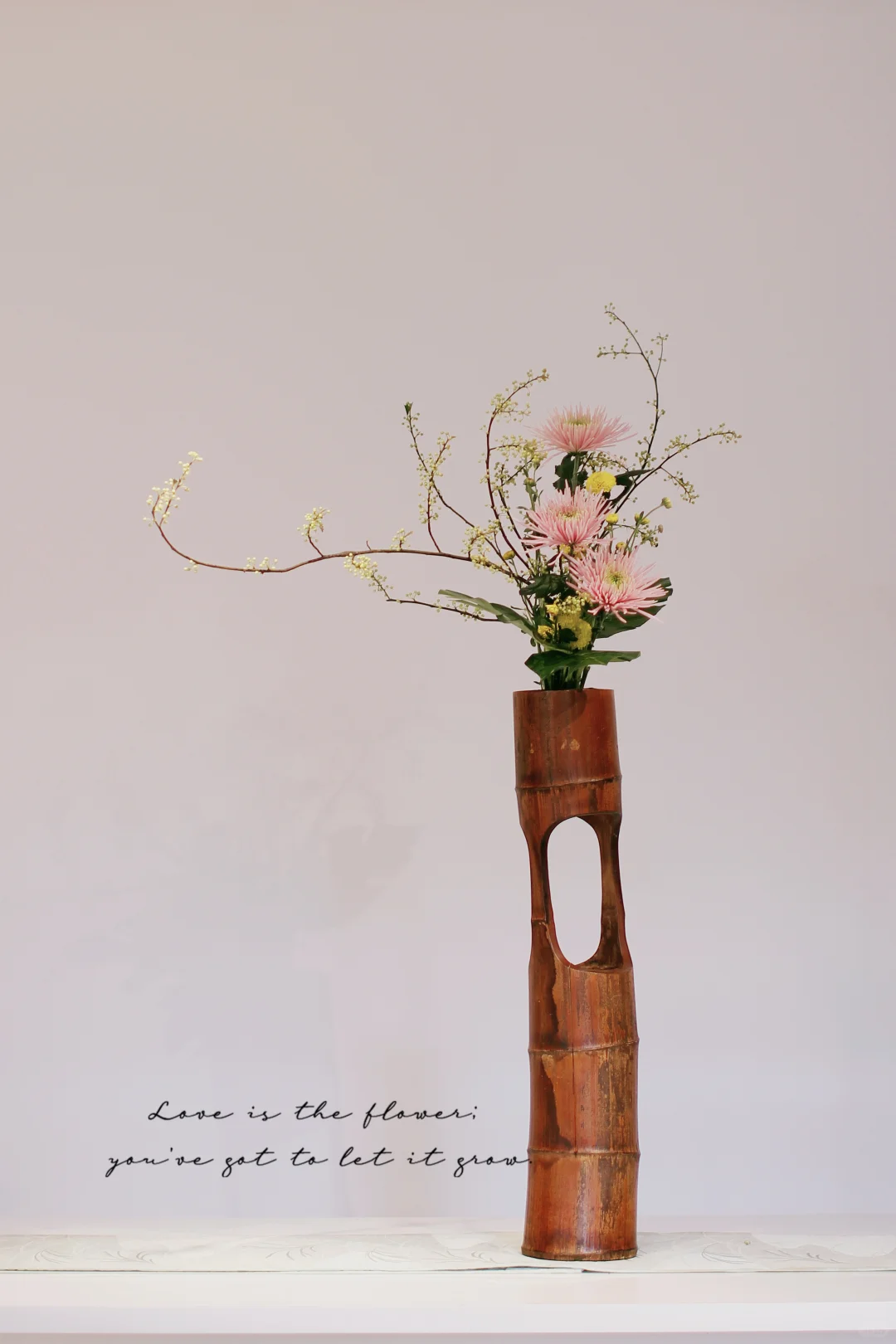 犹似风雪清冷客