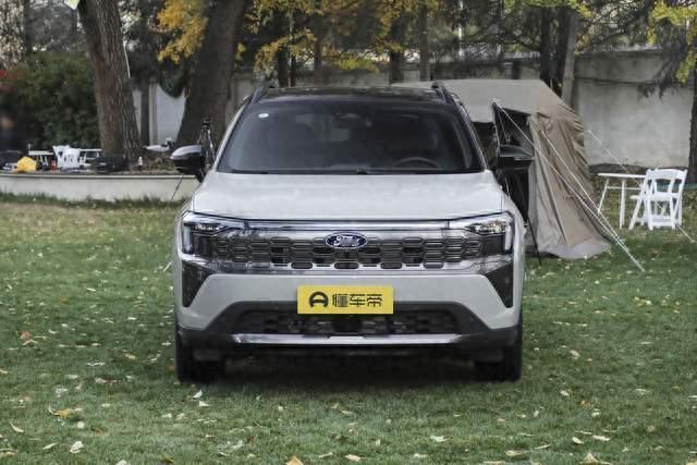 告别油耗焦虑！福特领睿插电混动综合油耗 1.14L，综合续航1324KM