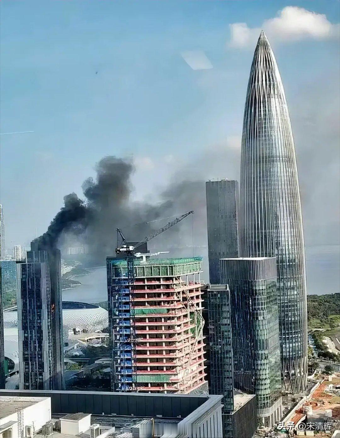 深圳湾豪宅爆炸预计深圳全市在年底前要来一轮严格的消防排查了。高楼层屡屡发生的火灾