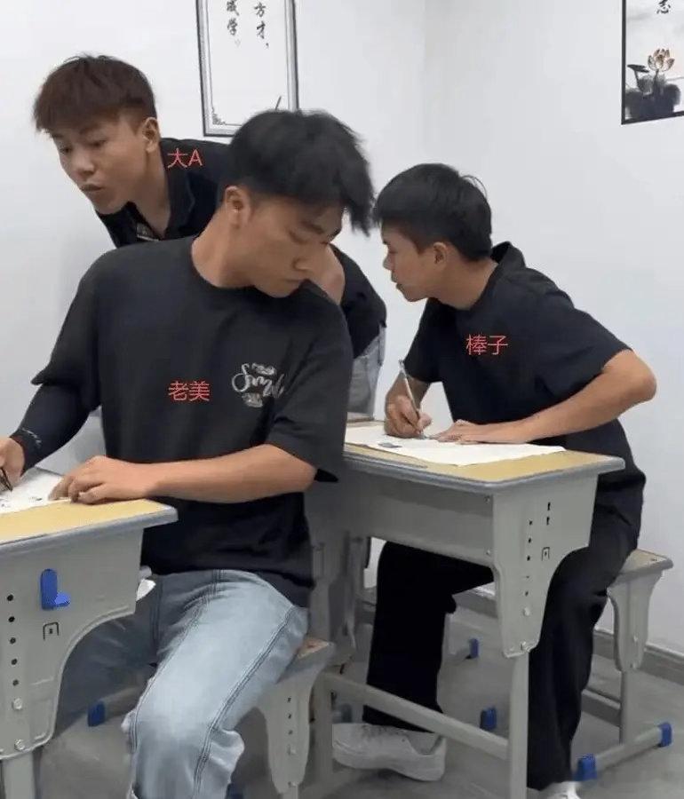 今天A股又冲高回落，人家韩股都涨到熔断了，我们抄作业咋就抄不明白呢？不过个股赚钱