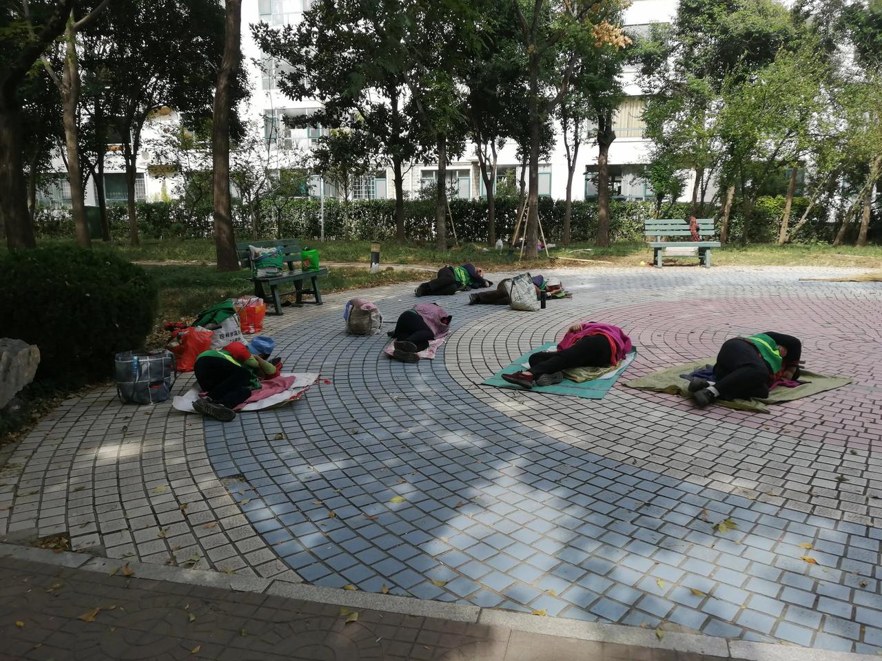 你没有能力和机会，获得干部身份，比起企业身份的干部，你是幸运的……
机关干部身份