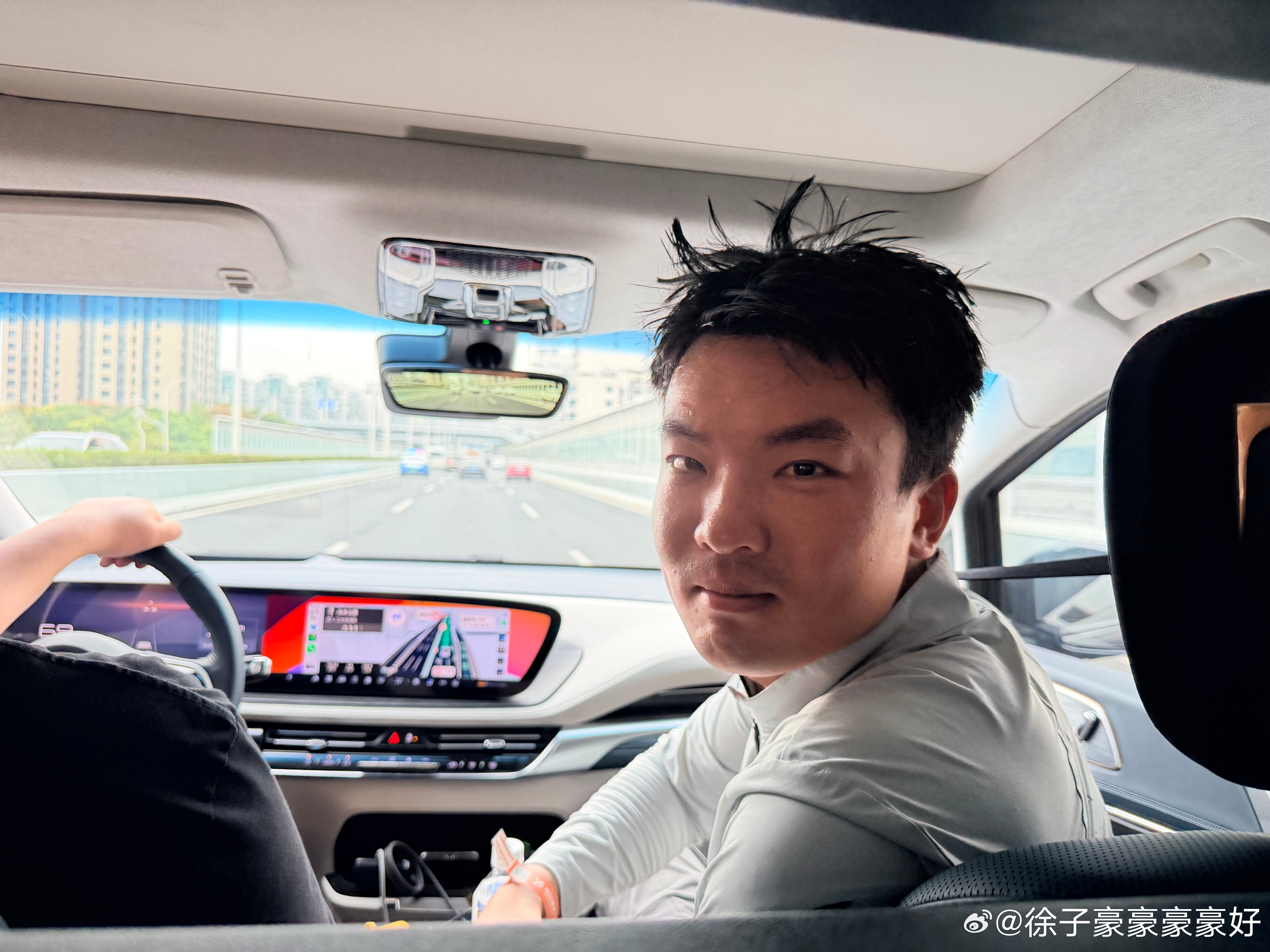 在车队集训是真累，上午列了4小时拉力，吃口饭继续弄4个点……要命了！整个人跟虚脱