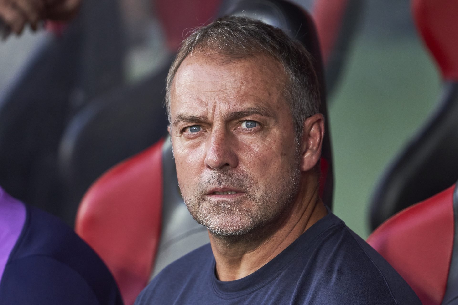 世体：这种理念的信心如此之大，以至于弗里克的教练组成员与巴萨竞技的教练组会面，向