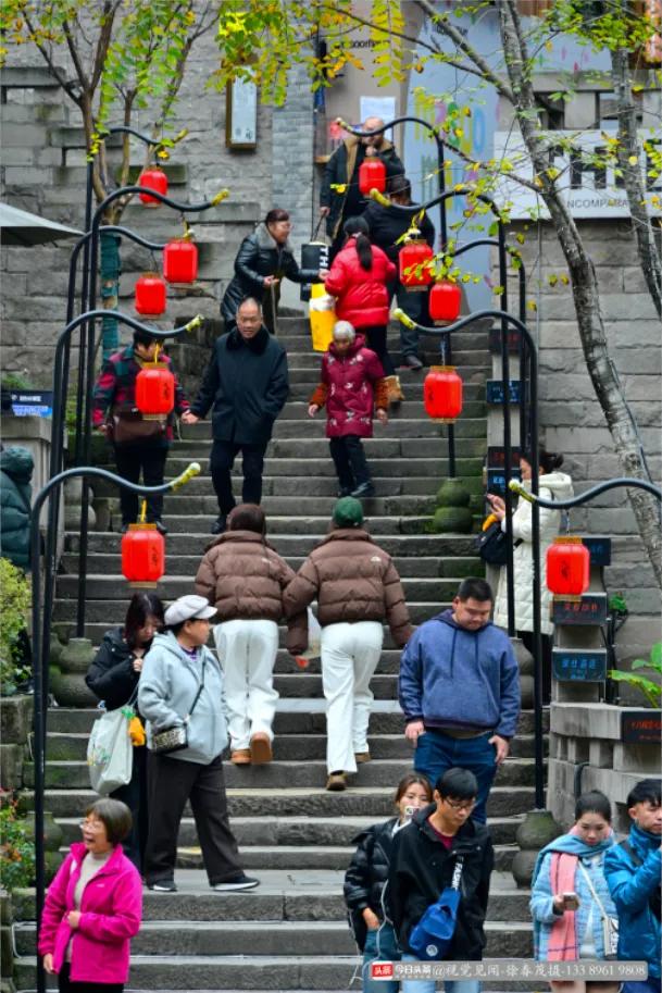 灯笼红 年味浓[赞]