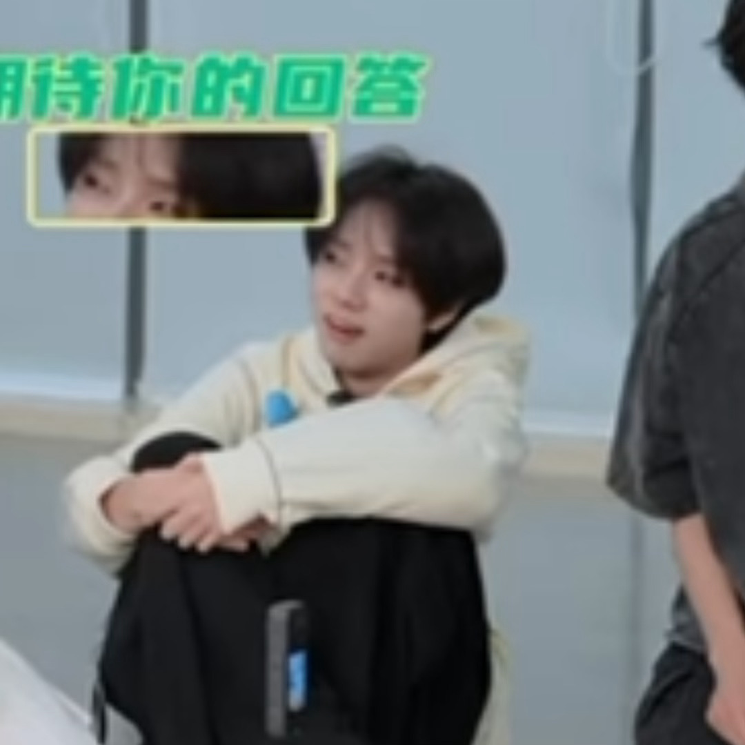 谁在说话？配一个层层在旁边的“不用吧~”做对比 网页链接