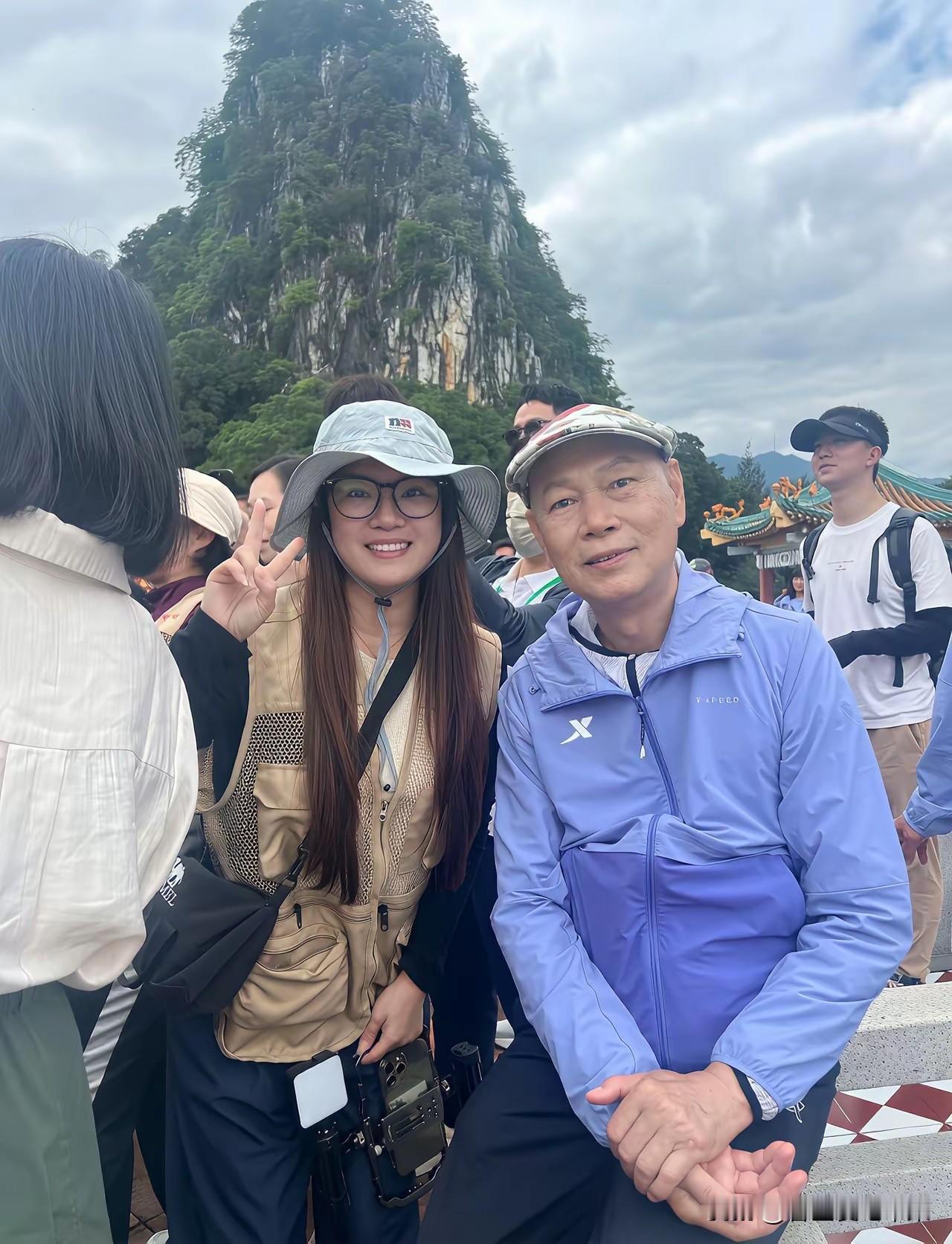 老天呐，差点没认出来！