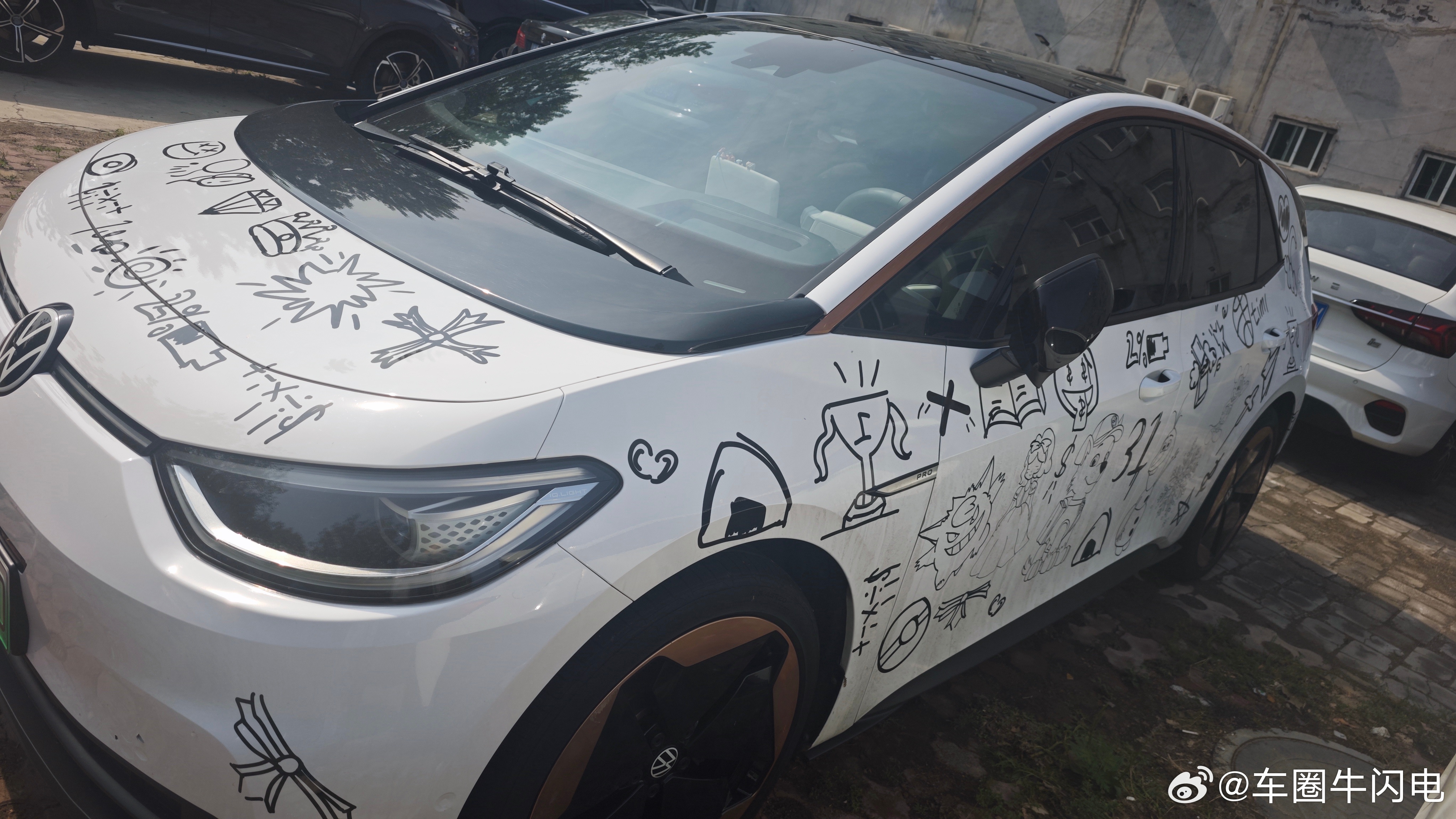 这个车主心态一定极好 