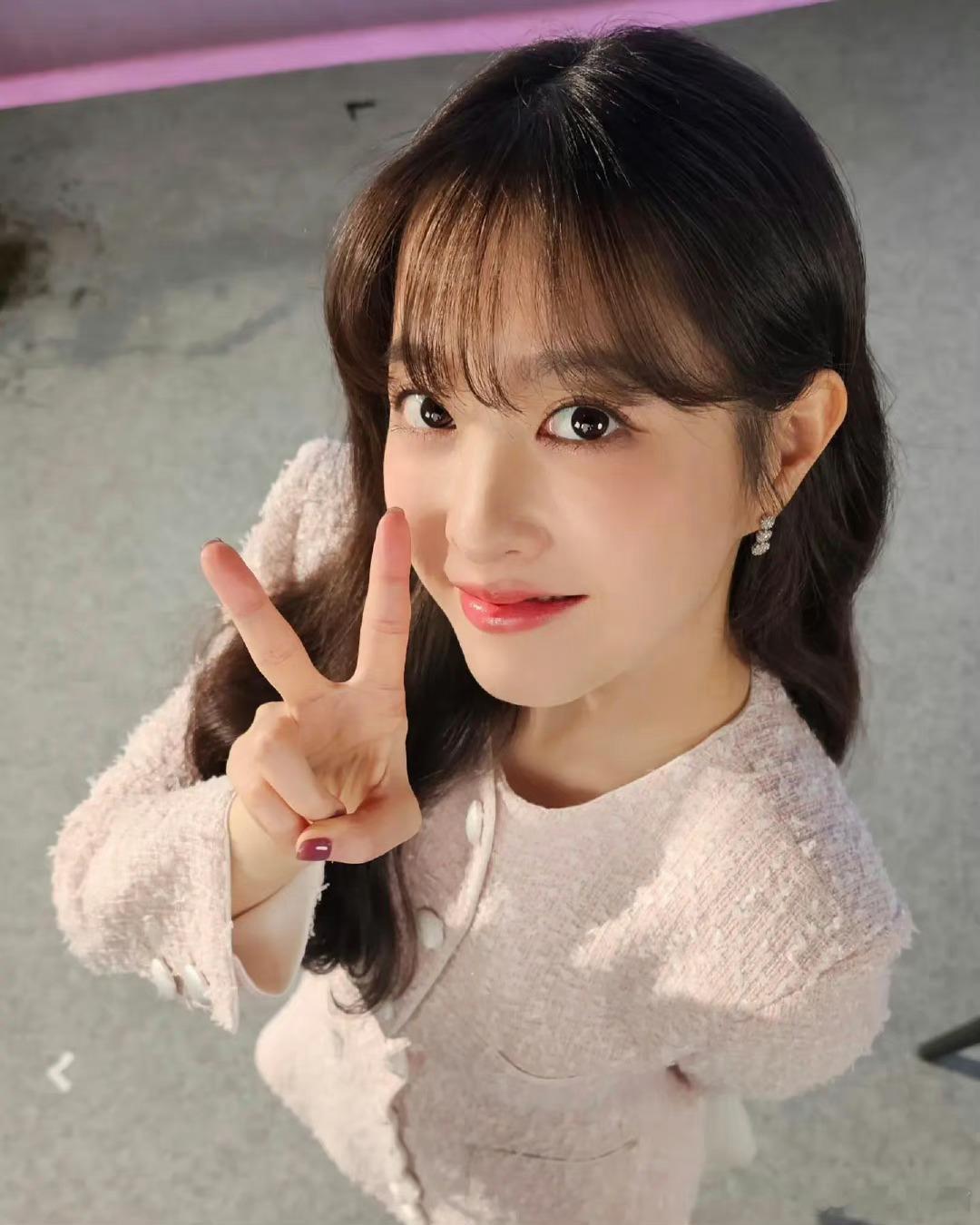 #朴宝英青龙视后##朴宝英获青龙视后# ​​​也算是转型成功了 ​​​