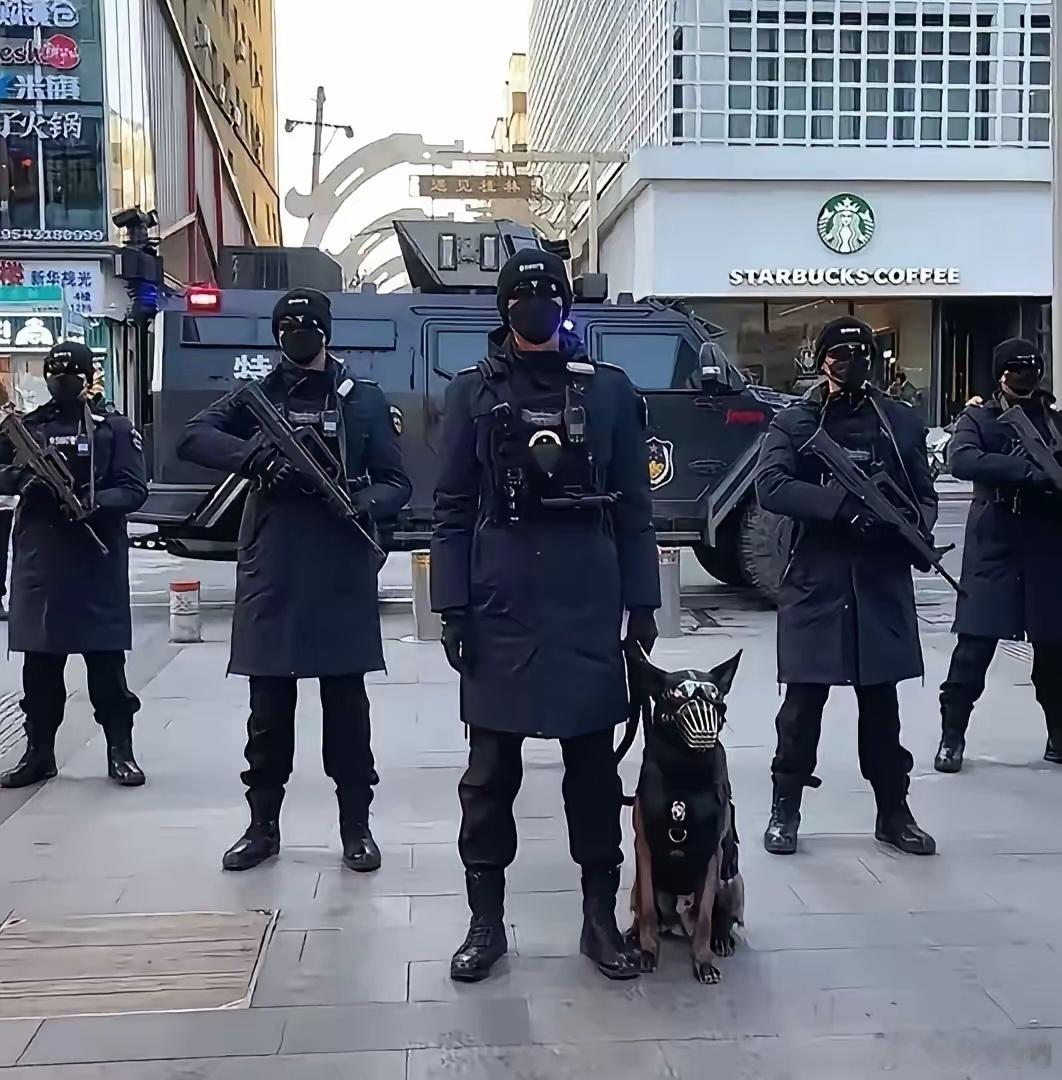 不懂就问，这是哪地方的警服？[并不简单] 