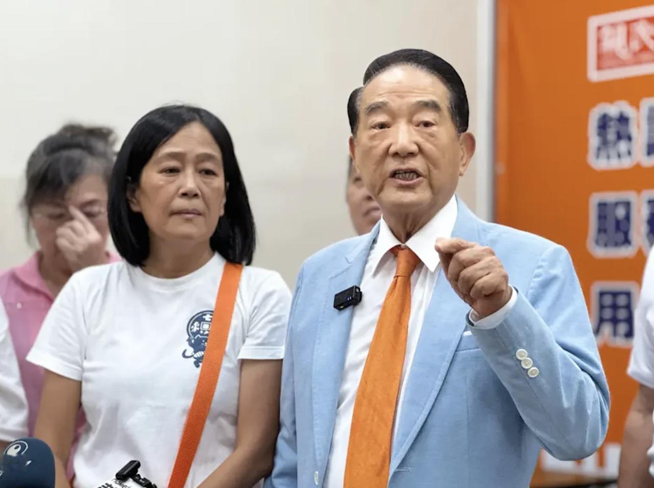 国民党号召7月25日“上凯道反毒油”，亲民党主席宋楚瑜却泼冷水。

他表示，上街