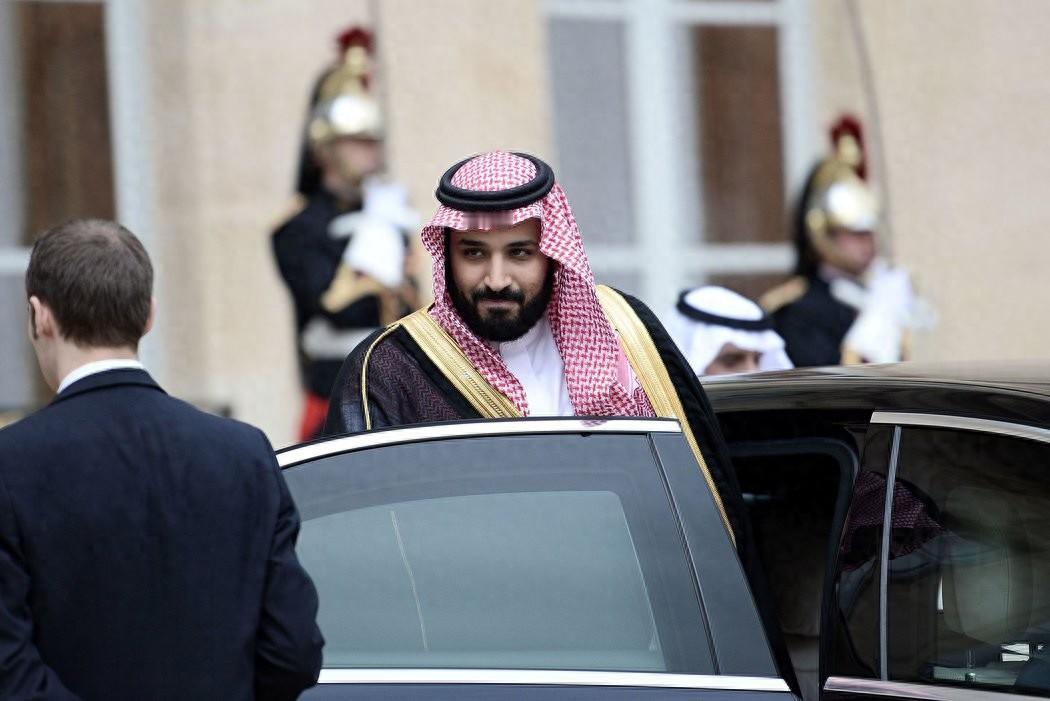 ·石油要用人民币来结算了？阿联酋正式宣布退出欧佩克，全球原油供应料增多、油价面临