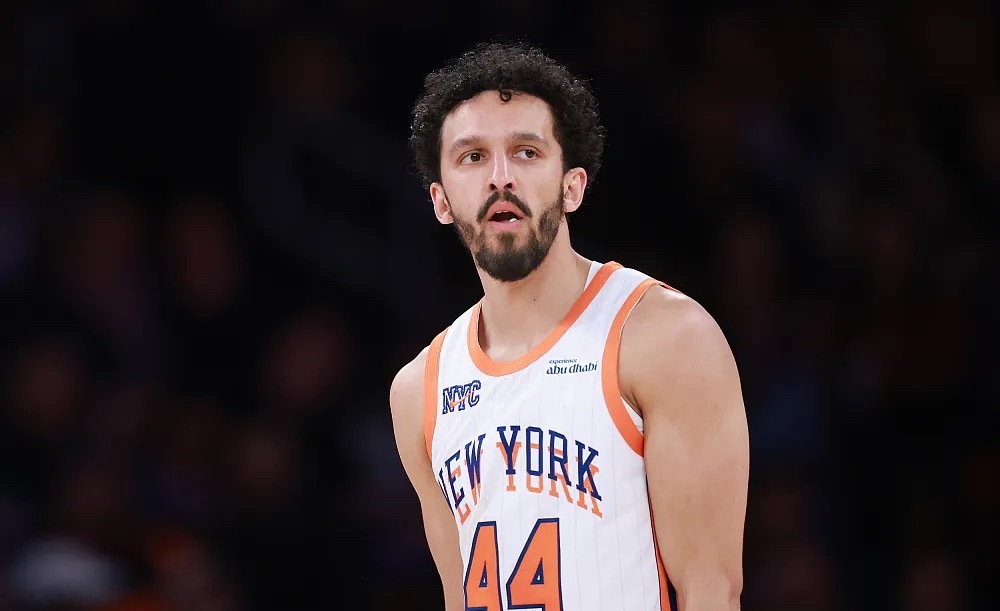 NBA季后赛东部决赛G4，尼克斯客场130-93大胜骑士，大比分4-0横扫骑士，