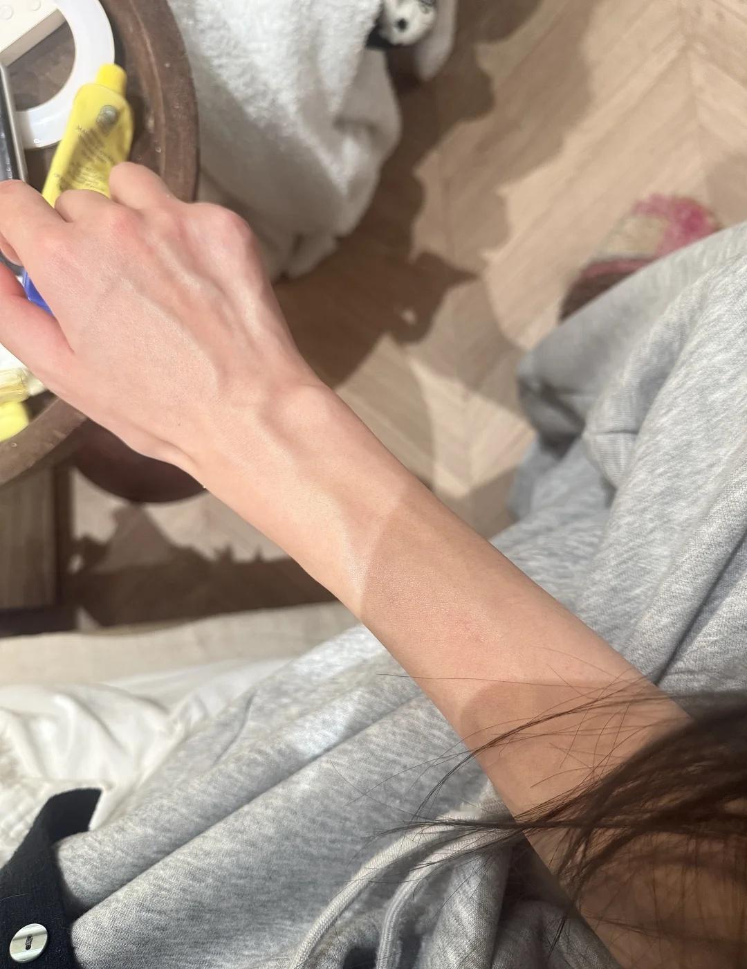 有和我一样喜欢蔓延到手臂上的青筋的吗
一些奇奇怪怪的爱好。