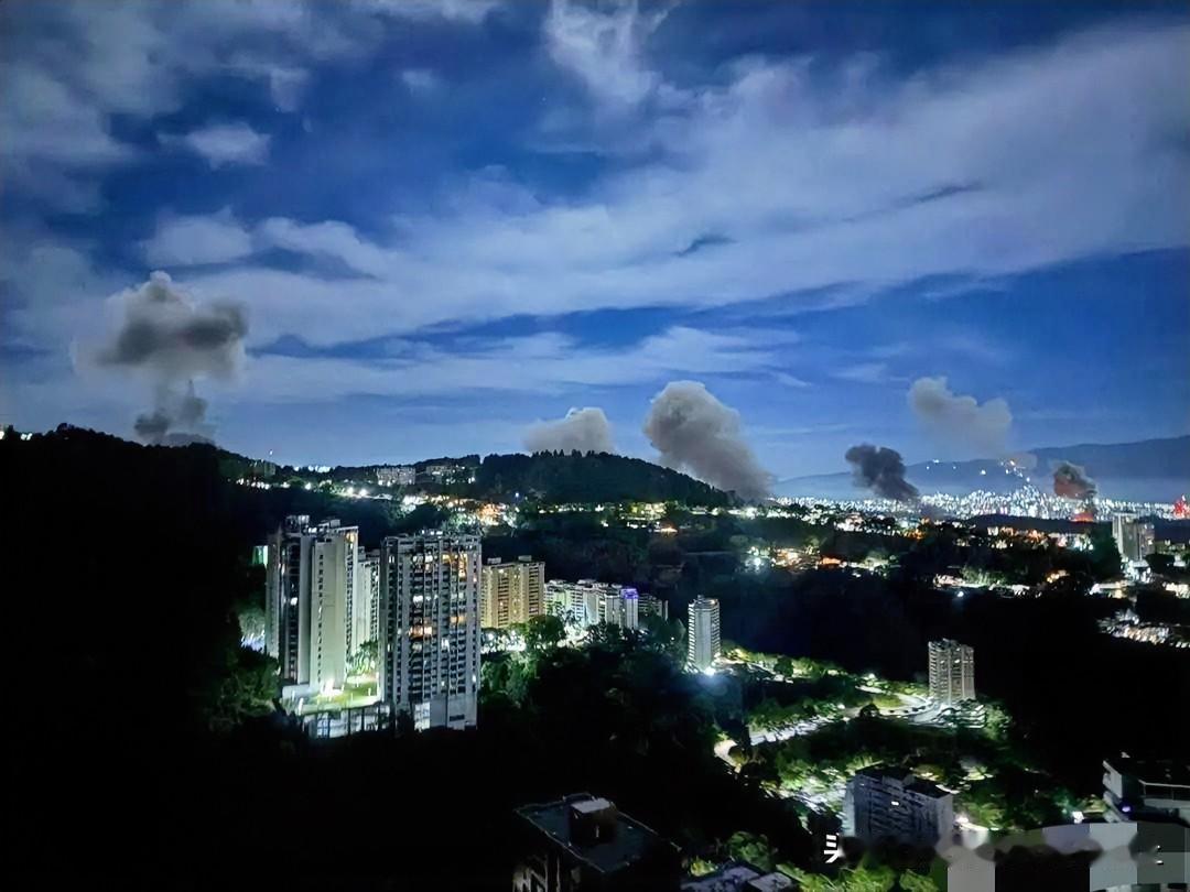 太无耻了，美国入侵轰炸委内瑞拉并抓获委内瑞拉总统！

特朗普说：美国已成功对委内