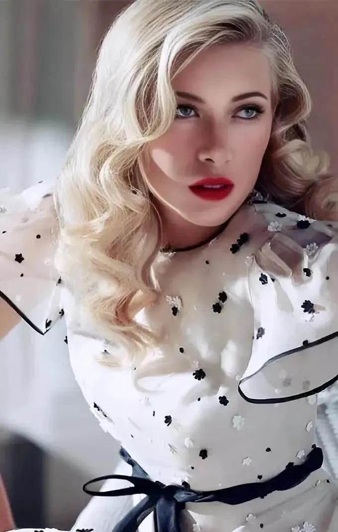 所谓中俄互免签证就是个伪命题。
中国确实给俄罗斯免签了，但俄罗斯呢？
八字还没一