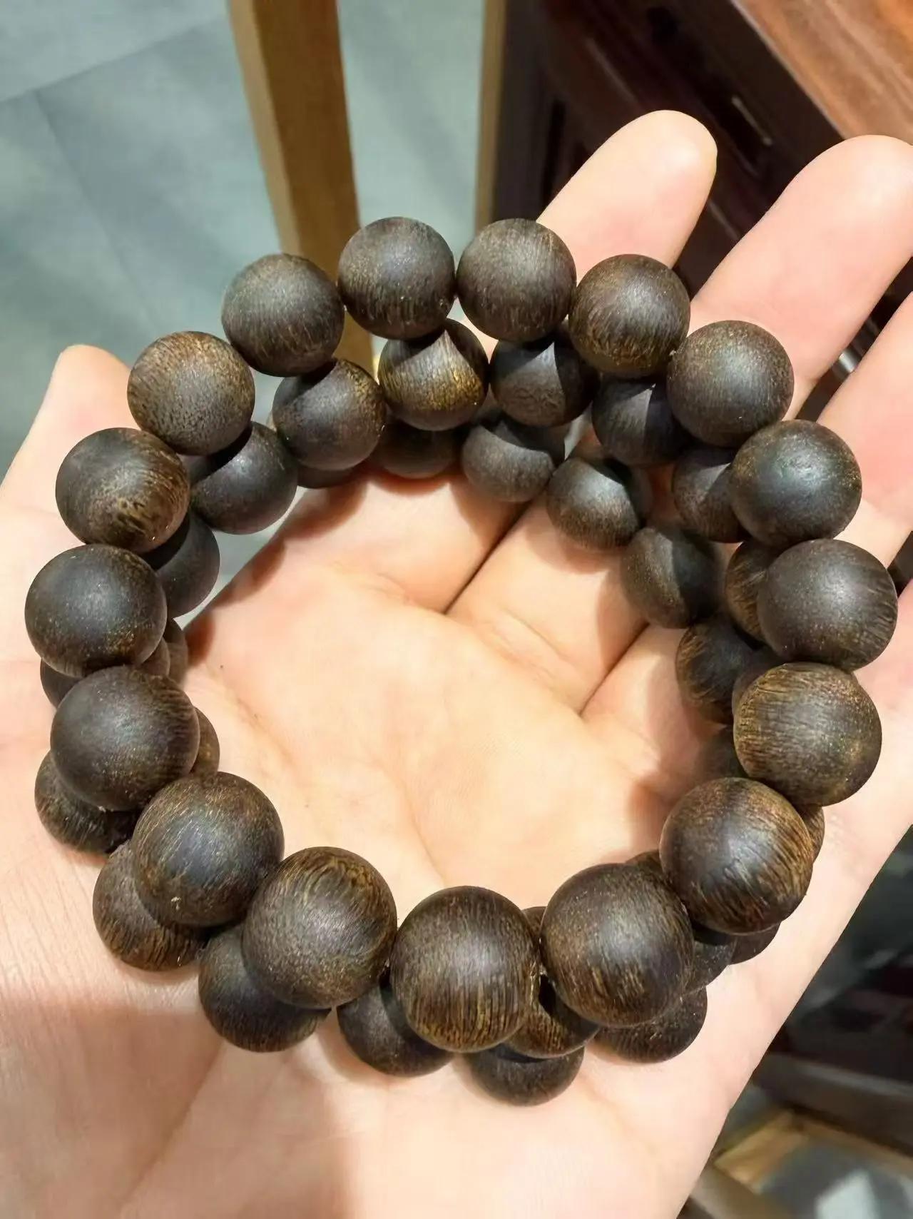 芽庄白棋沉水1.2手串。