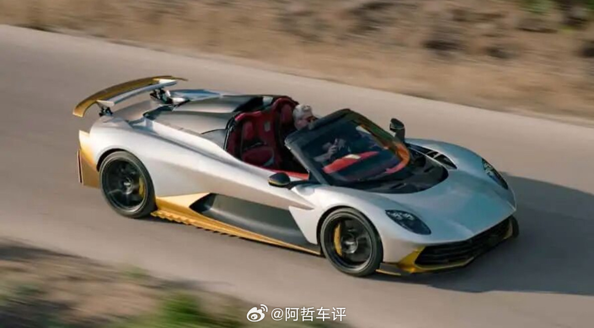 阿斯顿马丁Valhalla敞篷版正式登场！1064马力的动力直接保留，提供两种可